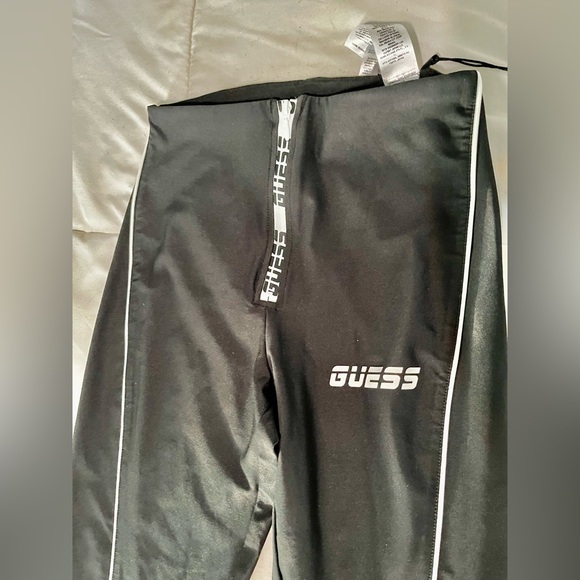 BNWT Guess leggings - Picture 3 of 4